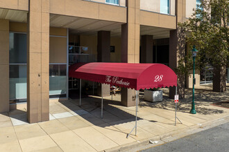 The Penthouse in Towson, MD - Foto de edificio - Building Photo