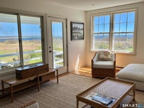 39 Main St in Stonington, CT - Building Photo - Building Photo