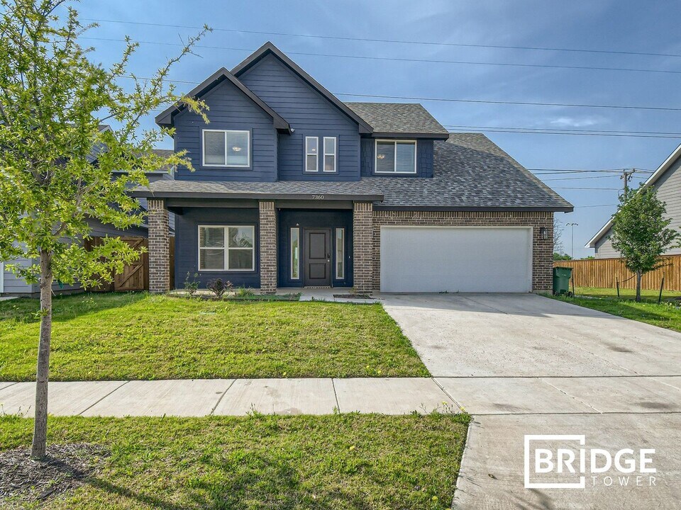 7360 Parkside Pl Dr in North Richland Hills, TX - Building Photo