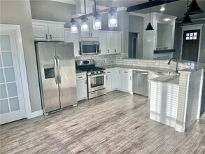 1121 Cannon St in Prairie Grove, AR - Building Photo - Building Photo