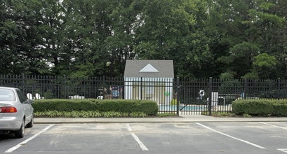 Colonial Towne Apartments in Williamsburg, VA - Foto de edificio - Building Photo