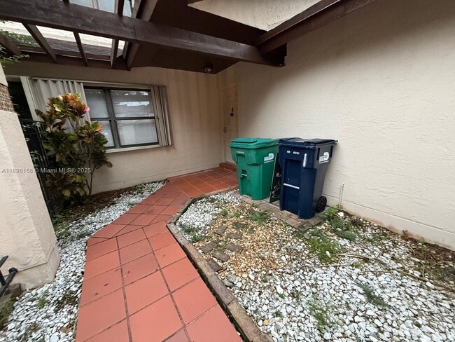 property at 2207 SW 22nd St