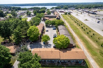 Townway Place in Danville, IL - Building Photo - Building Photo