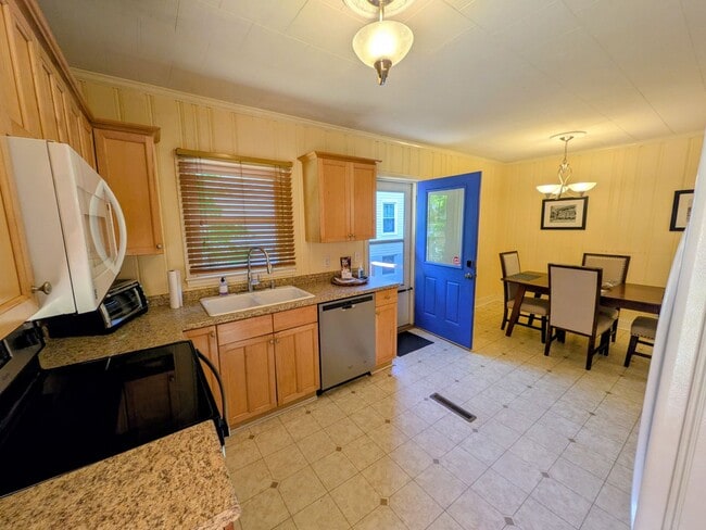 1126 Martin St in Winston-Salem, NC - Building Photo - Building Photo