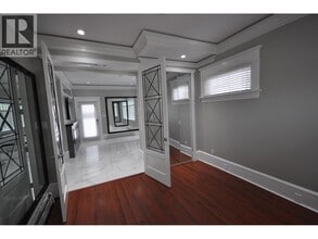 7505 Kingsway in Burnaby, BC - Building Photo - Building Photo