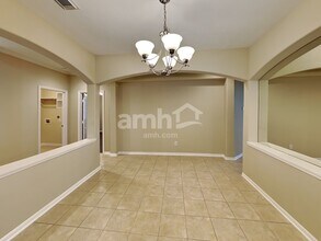 10923 Tattershall Ln in Missouri City, TX - Foto de edificio - Building Photo