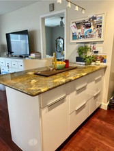 209 38th Pl, Unit 1 in Manhattan Beach, CA - Foto de edificio - Building Photo