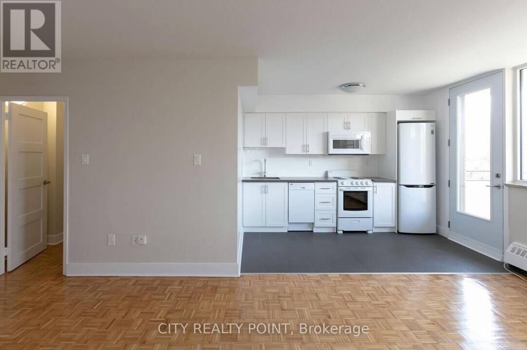 276 St George St in Toronto, ON - Building Photo