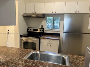 7960 NW 50th St in Lauderhill, FL - Building Photo - Building Photo