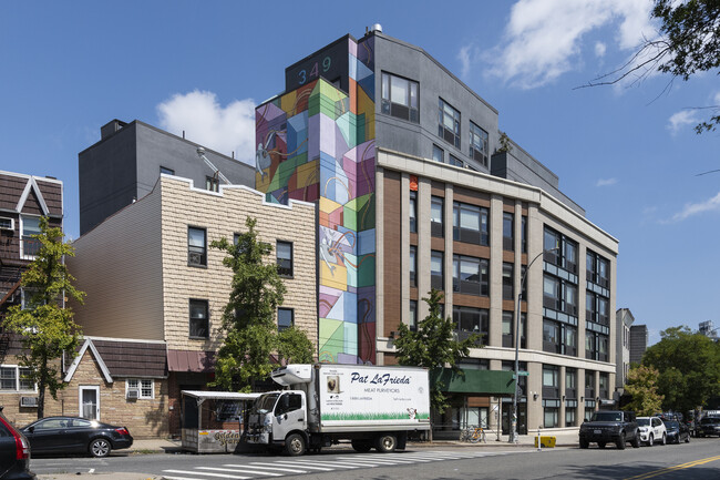 The Metropolitan in Brooklyn, NY - Building Photo - Building Photo