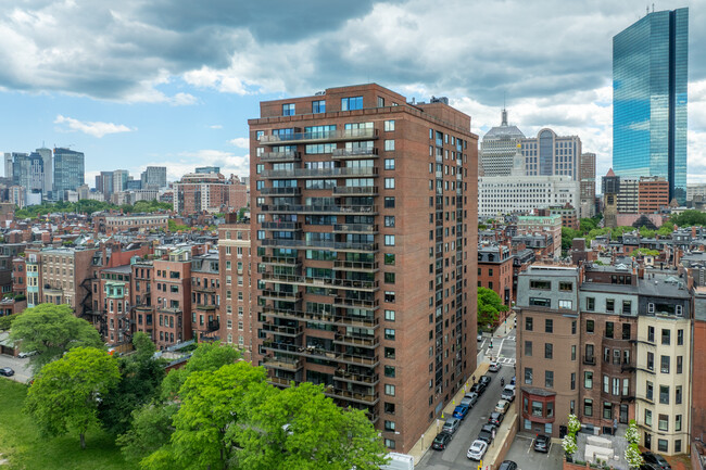 One Eighty Beacon in Boston, MA - Foto de edificio - Building Photo