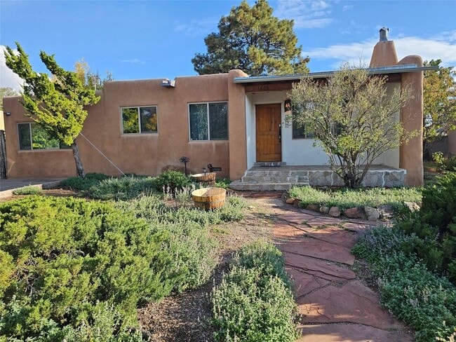 property at 1806 Hopi Rd