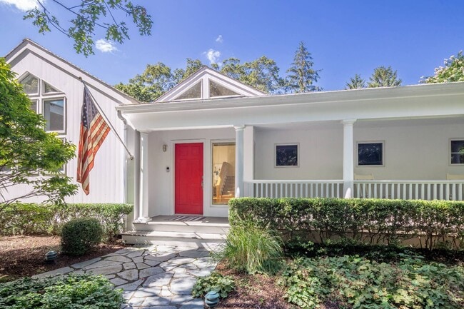 property at 177 Cove Hollow Rd