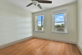 1746 Commonwealth Ave, Unit 12 in Boston, MA - Building Photo - Building Photo