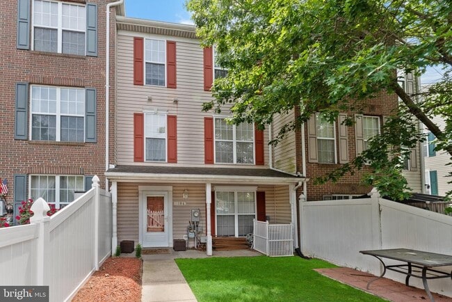 property at 1804 Watch House Cir S