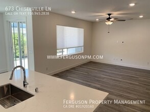673 Chiselville Ln in Lincoln, CA - Foto de edificio - Building Photo