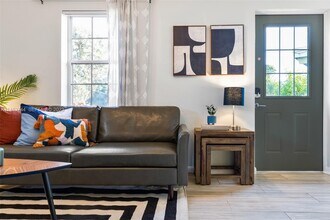 201 NE 16th Ct in Fort Lauderdale, FL - Building Photo - Building Photo