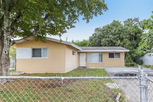 3140 NW 4th Pl in Fort Lauderdale, FL - Building Photo