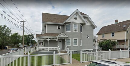 508 William St, Unit 2nd Floor in Bridgeport, CT - Building Photo - Building Photo