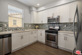281 Mar Vista Ave in Pasadena, CA - Building Photo - Building Photo