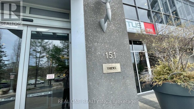 151-2151 Village Green Square in Toronto, ON - Building Photo - Building Photo