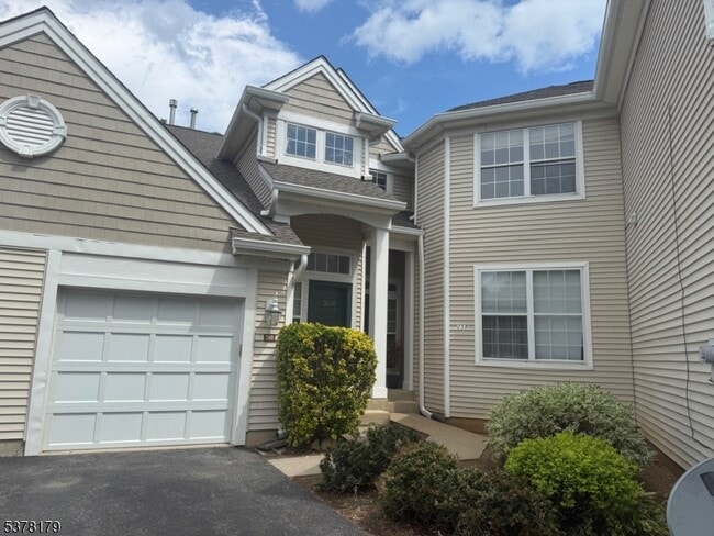 260 Bald Eagle Dr in Stewartsville, NJ - Building Photo - Building Photo