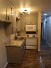 1216 Hanna Ave in Corcoran, CA - Building Photo - Building Photo