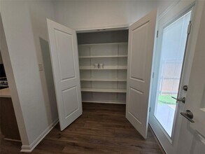 614 Emory Crossing Blvd in Hutto, TX - Building Photo - Building Photo