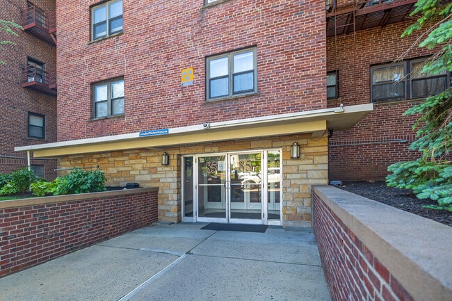 King Alfred Apartments in Passaic, NJ - Building Photo - Building Photo