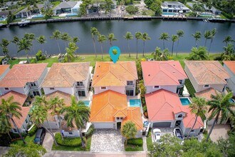 1580 Shoreline Way in Hollywood, FL - Building Photo - Building Photo