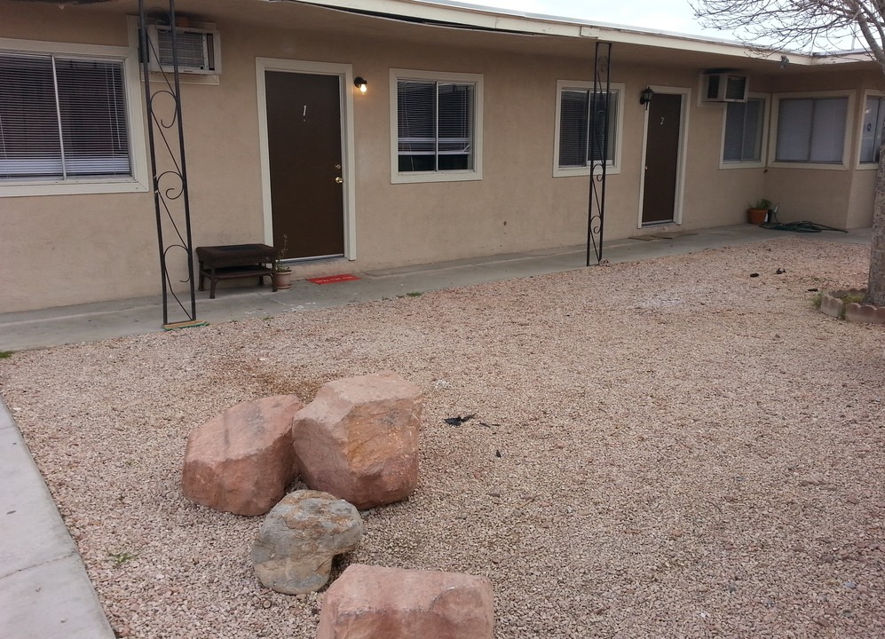 2835-2839 Judson Ave in North Las Vegas, NV - Building Photo