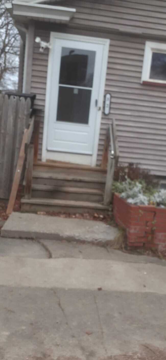 32 Hazelwood Ter Rentals in Rochester, NY