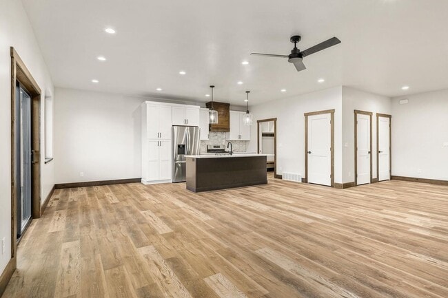 288 E 5th S in Sugar City, ID - Building Photo - Building Photo