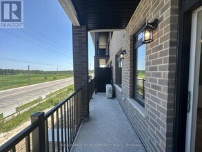 70 Thatcher Dr in Guelph, ON - Building Photo - Building Photo