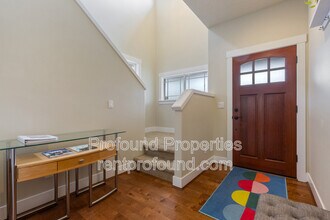 20317 SW Gracie St in Beaverton, OR - Building Photo - Building Photo