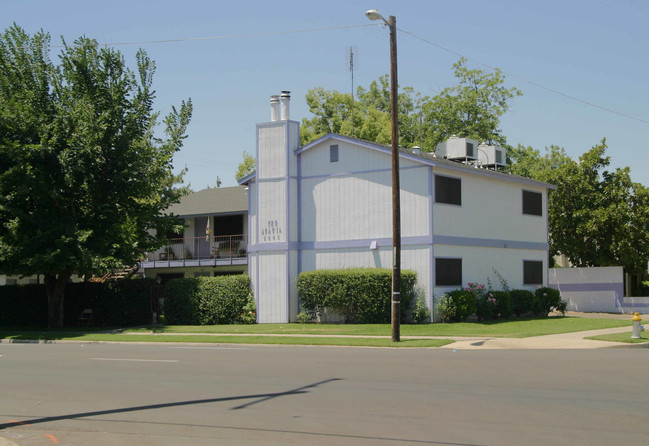 The Acacia in Fresno, CA - Building Photo - Building Photo