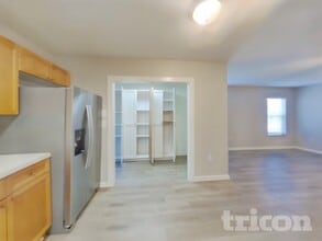 2122 Center Way, Unit 317 in Middleburg, FL - Foto de edificio - Building Photo