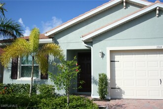 3944 Cross Water Dr in North Fort Myers, FL - Building Photo - Building Photo