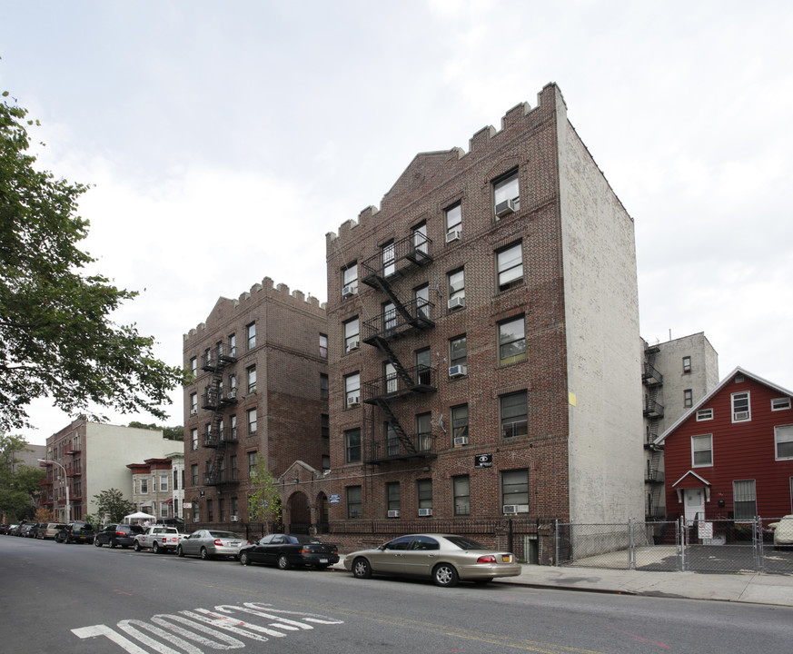 181 Clarkson Ave in Brooklyn, NY - Foto de edificio