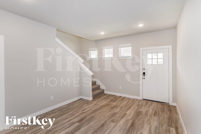 323 Niki Dr in Lewisville, TX - Building Photo - Building Photo