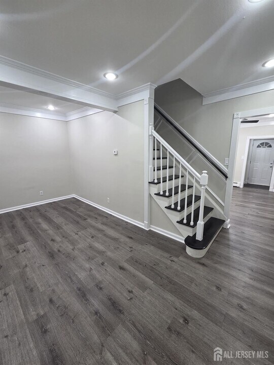 537 Harrington St in Perth Amboy, NJ - Building Photo