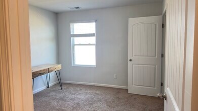 809 Foxdale Dr in Columbia, TN - Building Photo - Building Photo