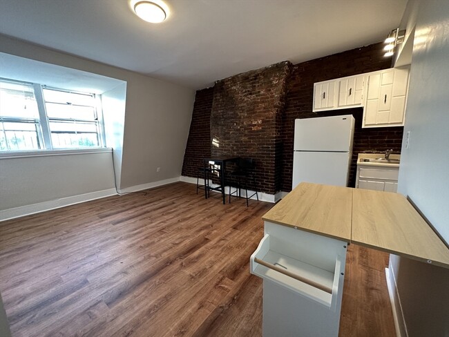 658 Tremont St, Unit 9 in Boston, MA - Building Photo - Building Photo