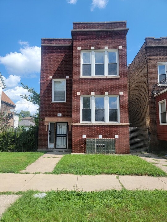 7137 S King Dr in Chicago, IL - Building Photo