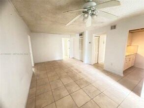 2000 Biarritz Dr in Miami Beach, FL - Building Photo - Building Photo