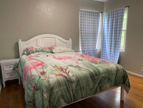 613 W Pacific St in Branson, MO - Foto de edificio - Building Photo