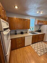 18 Wellman St, Unit 2 in Beverly, MA - Building Photo - Building Photo