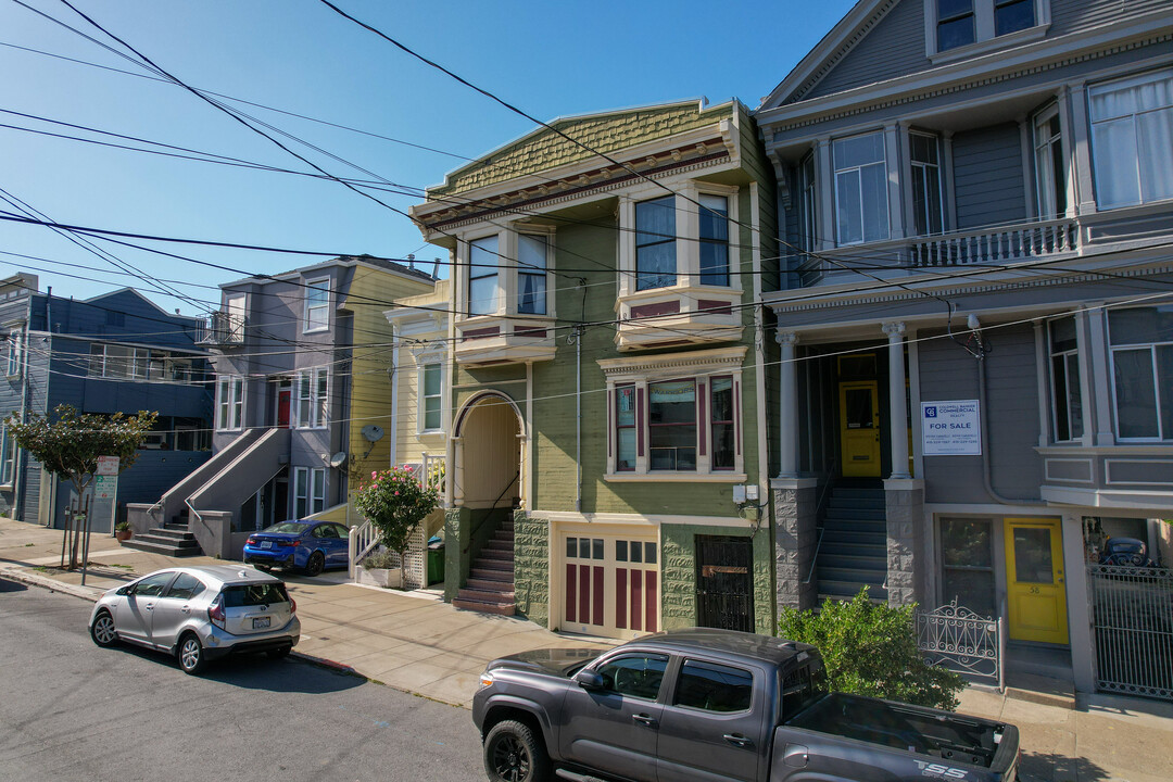 64-68 Alvarado St in San Francisco, CA - Building Photo