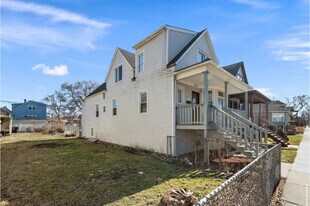 10643 S Calhoun Ave in Chicago, IL - Building Photo