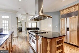 7233 Addington Dr in McLean, VA - Building Photo - Building Photo